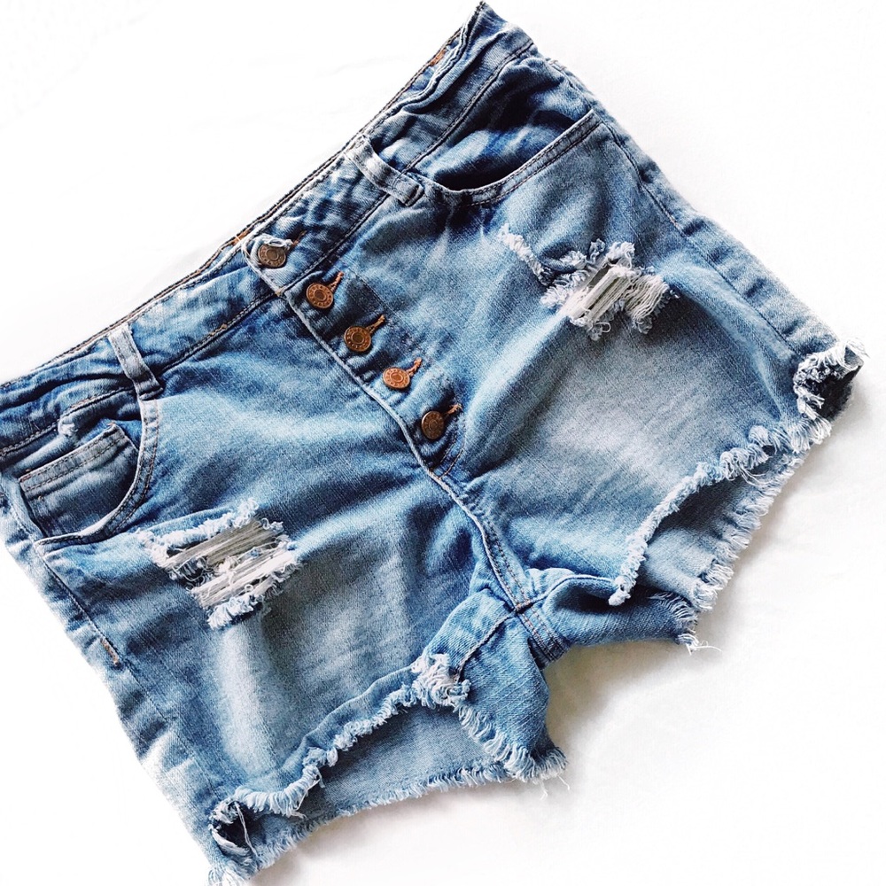 Refuge Distressed Jean Shorts